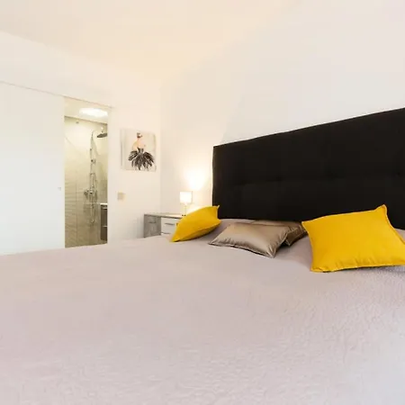 아파트 3p Traversant A 2 Min Des Plages, Parking Prive - 3p Traversant A 2 Min Des Plages, Parking Prive Mae-1583 *