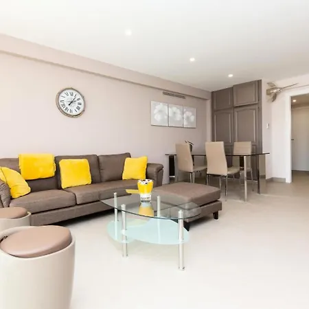 3p Traversant A 2 Min Des Plages, Parking Prive - 3p Traversant A 2 Min Des Plages, Parking Prive Mae-1583 Apartment *