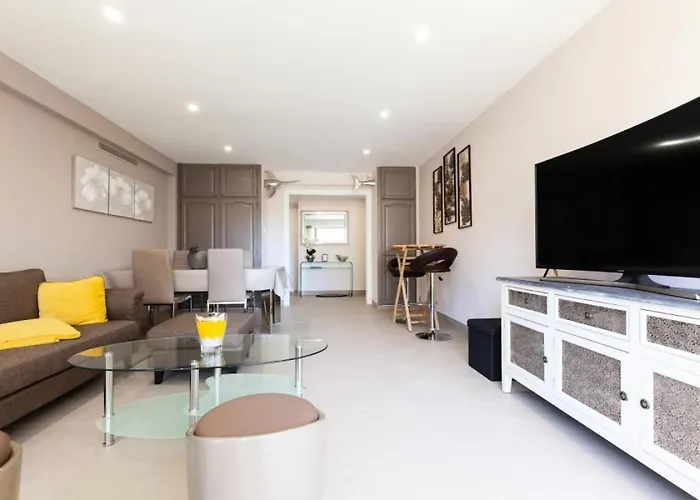 3p Traversant A 2 Min Des Plages, Parking Prive - 3p Traversant A 2 Min Des Plages, Parking Prive Mae-1583 Апартаменты