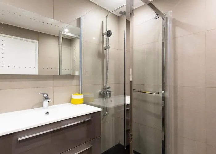 Апартаменты 3p Traversant A 2 Min Des Plages, Parking Prive - 3p Traversant A 2 Min Des Plages, Parking Prive Mae-1583