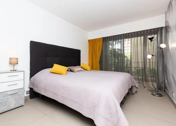 3p Traversant A 2 Min Des Plages, Parking Prive - 3p Traversant A 2 Min Des Plages, Parking Prive Mae-1583